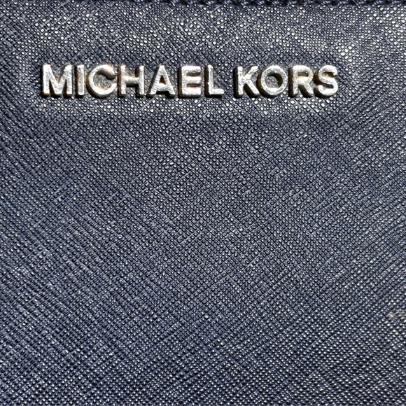 Michael Kors Blue Wallet zip around blue - Picture 7 of 7